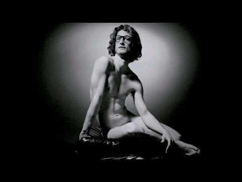 YVES SAINT LAURENT Bande Annonce Officielle du Film